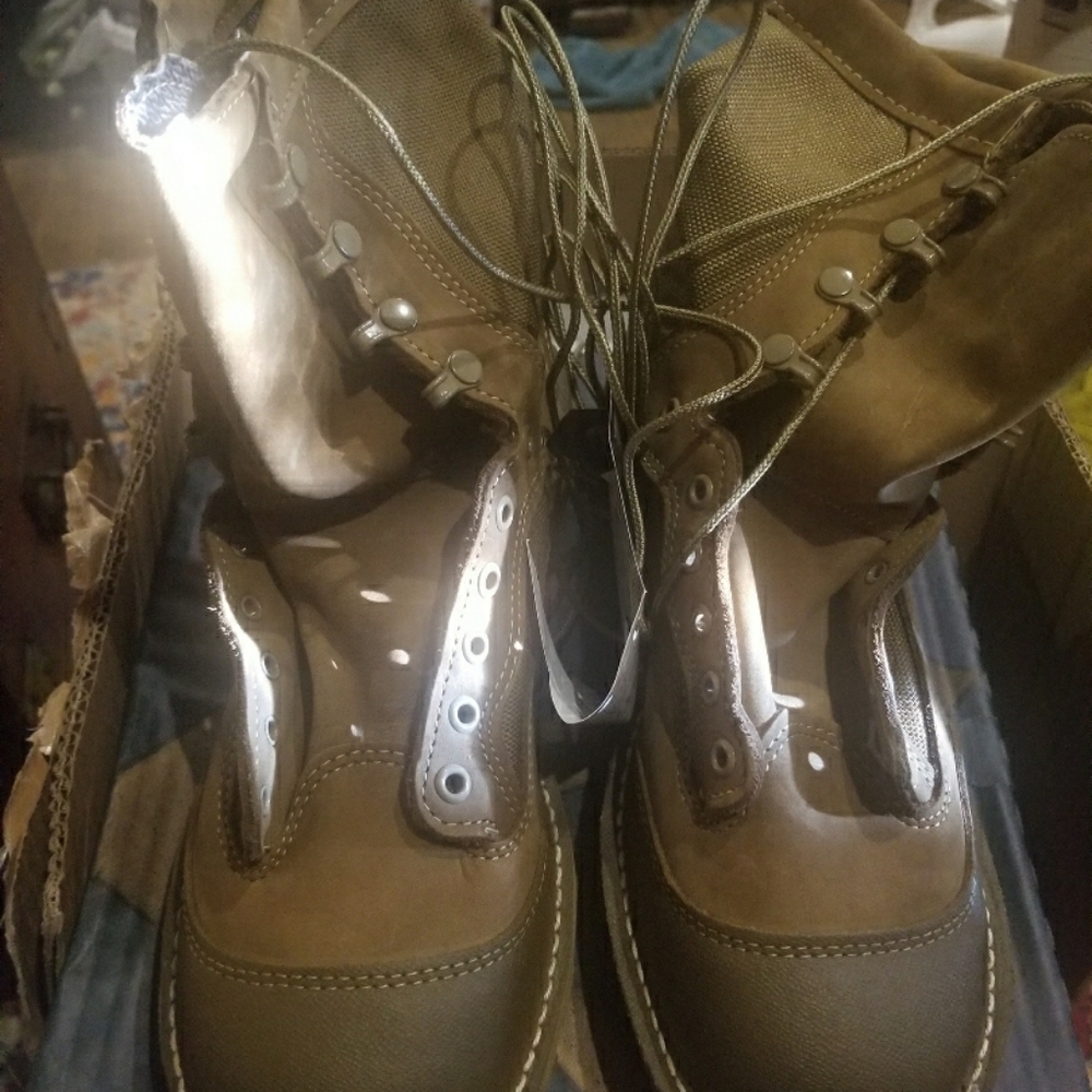 Wellco Boots - Picture 3 of 6